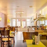 Hotel Zum Kuhhirten 3*
