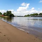 Готель Zum Kuhhirten