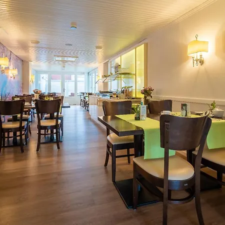 Hotel Zum Kuhhirten 3*