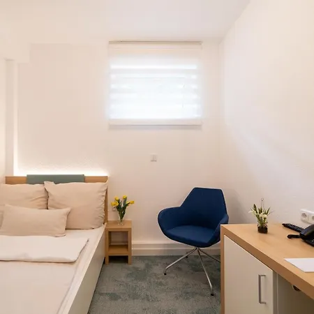 Zum Kuhhirten Otel 3*