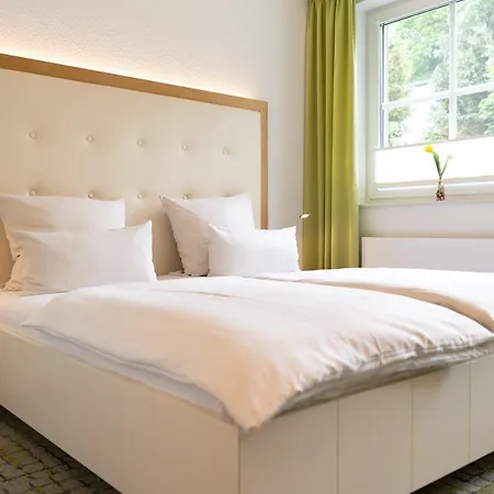 Hotel Zum Kuhhirten 3*