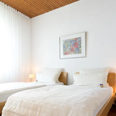 Zum Kuhhirten Otel