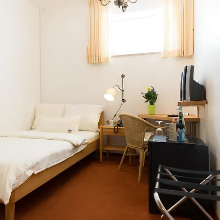 Hotel Zum Kuhhirten 3*