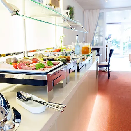 Hotel Zum Kuhhirten 3*