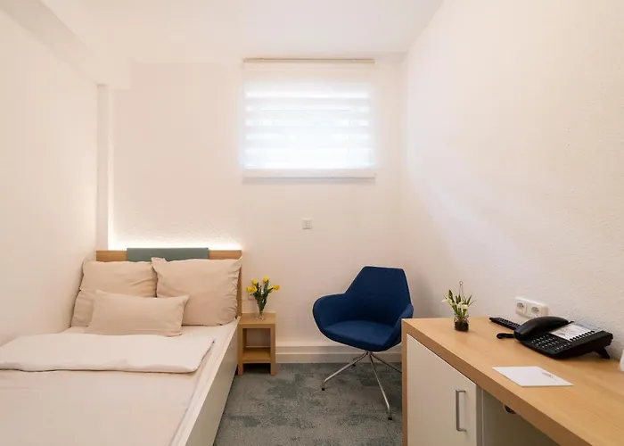 Zum Kuhhirten Hotel 3*