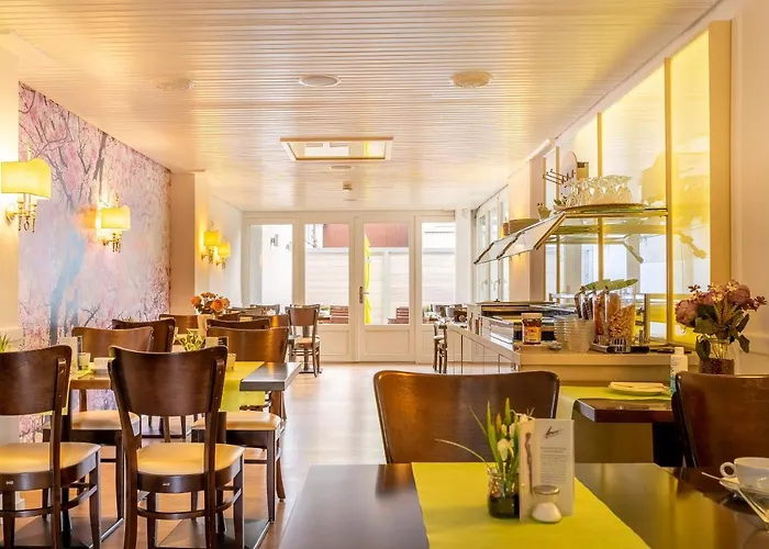 Hotel Zum Kuhhirten 3*